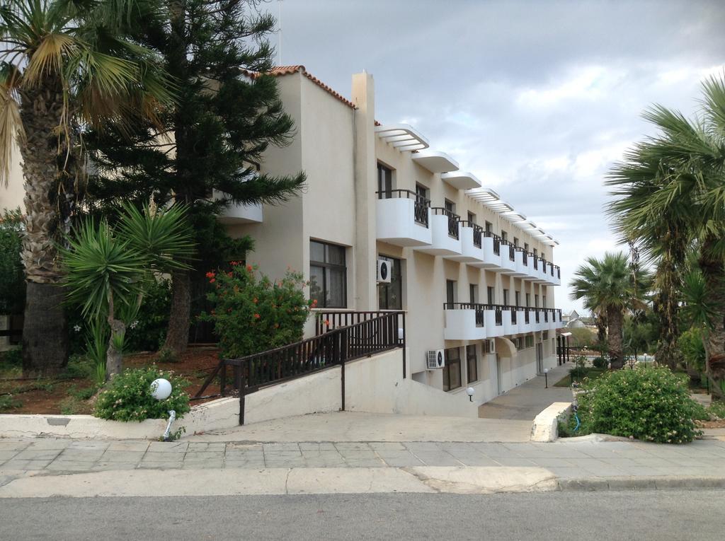 Harry'S Hotel Protaras Exterior photo
